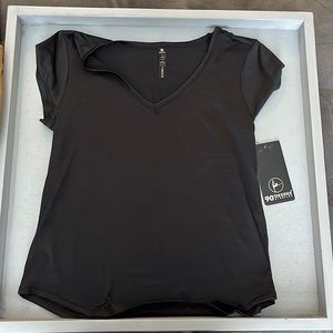 Women’s short sleeve work out top